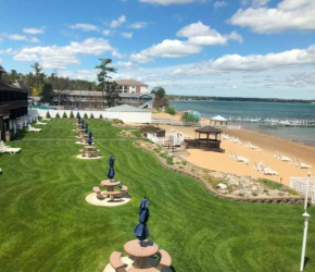 The Beach Haus - Traverse City